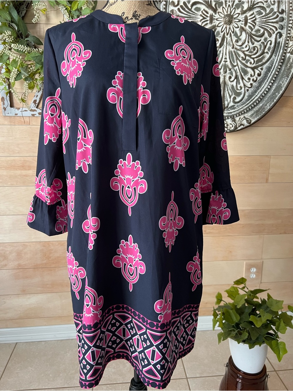 Crown & Ivy Dark Blue Dress with Pink Medallion Print Size 12 Petite